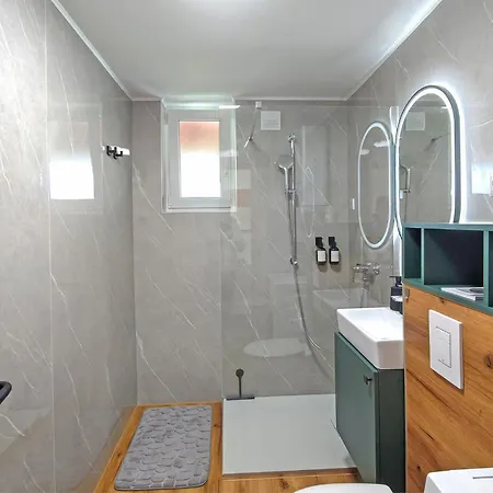 Apartman Red Maple *